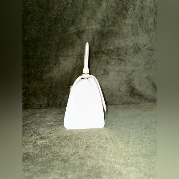 SOLD‼️BALENCIAGA- HOURGLASS SMALL HANDBAG CROCODILE EMBOSSED IN WHITE - Picture 4 of 8